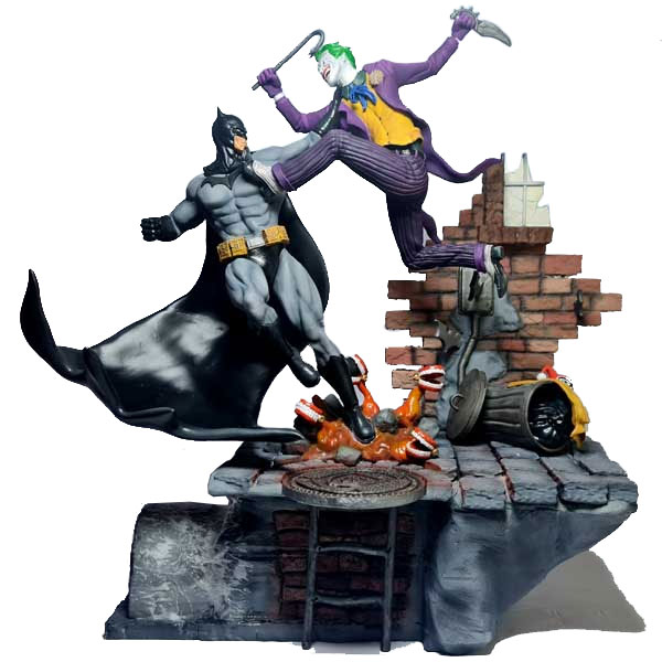 Figura Batman vs Joker Pelando en un callejón - DC Comics