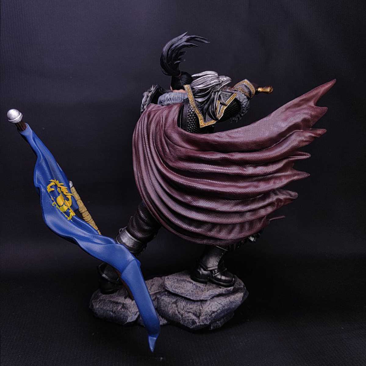 Figura-de-Varian-Wrynn-Alianza-1